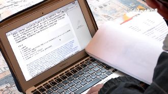 獨／全英語教學助理「時薪183」被控剝削