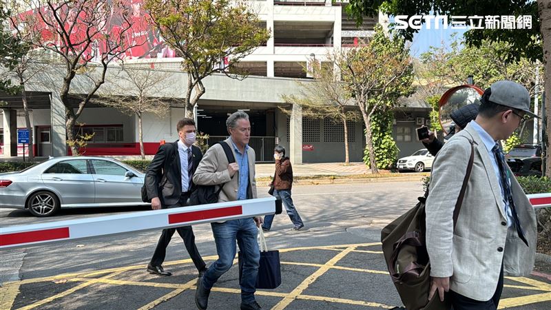 夏克立婦女節出庭　大喊不公平：我受不了