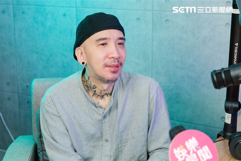 作家H三立新聞網專訪。（圖／記者楊澍攝影）