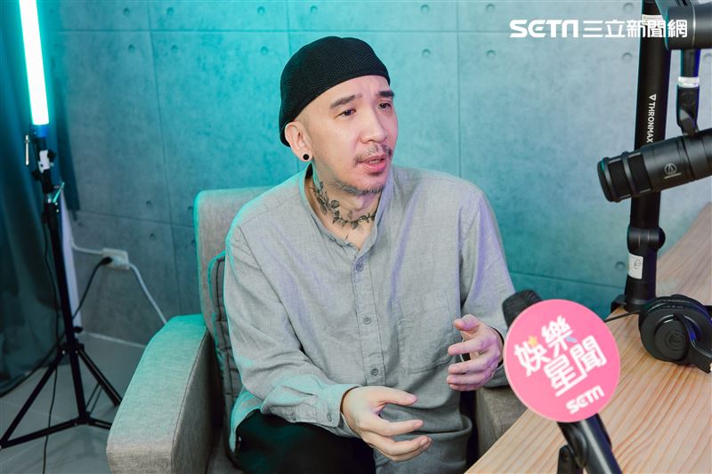 作家H三立新聞網專訪。（圖／記者楊澍攝影）