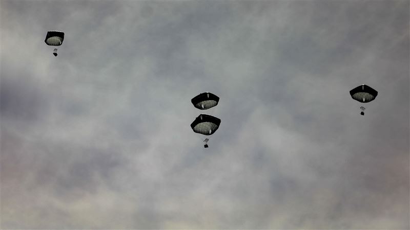 加薩空投物資砸死人　降落傘打不開釀5死