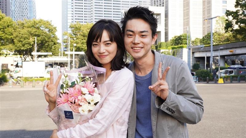 新／恭喜小松菜奈生了　曬手寫信證實當媽