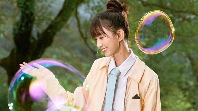 adidas Sportswear 粉紫色迷人穿搭快跟上