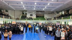 「內湖警會講」3月1日前往內湖高工利用學生集會宣導交通安全（圖／翻攝畫面）