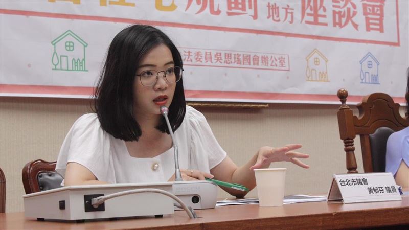 認識黃郁芬及前夫！黃揚明斷言她政壇之路