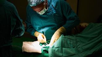 全身麻醉前灌500cc水　醫曝可手術原因