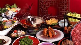 築間旗下第九個品牌「築間麻辣火鍋」於3月8日插旗台北市西門町商圈，北中南持續打造品牌聚落。（圖／築間提供）