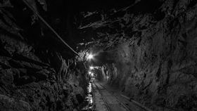 採礦、礦車、煤礦、工人（示意圖／翻攝自Pixabay）