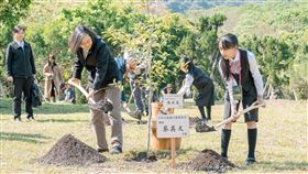 總統蔡英文今（12）日出席「113年一起集點樹－植樹節植樹活動」。（圖／總統府提供)