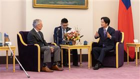 副總統賴清德今（12）日接見「美國進步中心」學者專家訪問團。（圖／總統府提供)