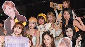 電豹女成員笑笑（左起）、筱緹、語萱、小楓、安汝；Jasmine（第一排左起）、Nia、雪寶（圖／想想時間提供）