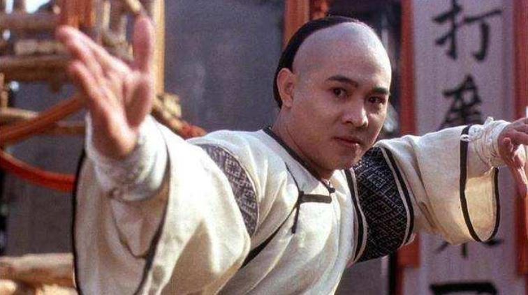 不講武德！方世玉被五枚師太踢到那兒慘死