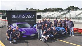 ▲Taycan Turbo GT刷新紐柏林北環賽道電動車紀錄。（圖／Porsche）