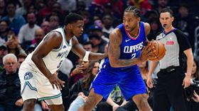 ▲快艇13日在主場迎戰灰狼，「可愛」只打一節就因傷離場。（圖／路透社／達志影像）