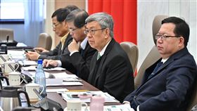 行政院長陳建仁今（13）日主持行政院食品安全會報。（圖／行政院提供)