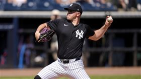 ▲羅登（Carlos Rodon）97英里火球挨轟。（圖／美聯社／達志影像）