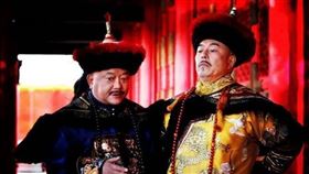 ▲和珅；嘉慶；（影視示意圖／翻攝自百度百科）