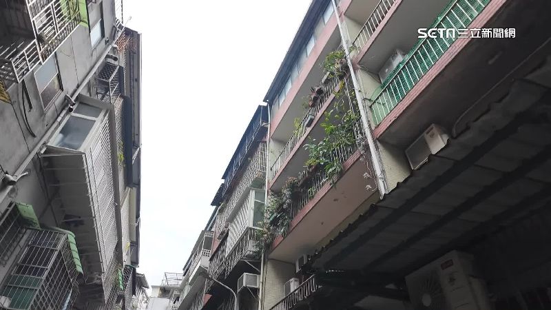 虐童保母家遭批為富不仁　曾逼走多名外傭
