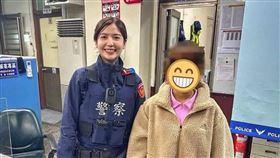 高雄女警發現女大生遺失皮夾，想方設法找到失主。（圖／翻攝自高雄市政府警察局 臉書）