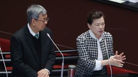 ▲行政院長陳建仁（左）經濟部長王美花備詢（圖／記者邱榮吉攝影）