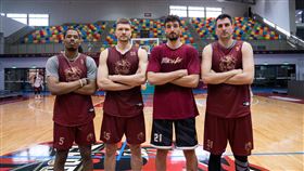 台南台鋼獵鷹確定本季陣容，4位洋將人選也敲定。（圖／台鋼獵鷹球團提供）