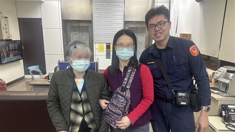 80歲失智老婦人走失　北投警1舉動助返家