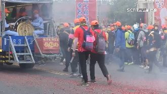 粉紅超跑預備起　媽祖進香直播考驗聽力