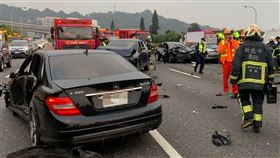 國道三號,安坑隧道,9車追撞,曝光,全線封閉,路肩,回堵