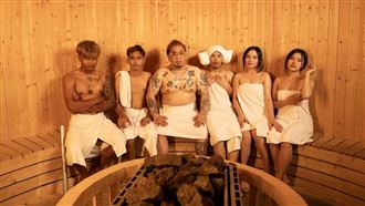 黃明志出沒聲色場所　整片肉色極樂畫面曝