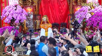 白沙屯媽祖登轎了　現場千頭盛大畫面曝光