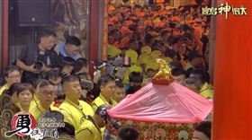  白沙屯登轎（圖／翻攝自寶島神很大）