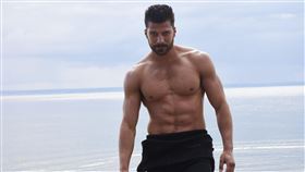 西蒙蘇西納《禁忌之慾》。（圖／天馬行空提供）