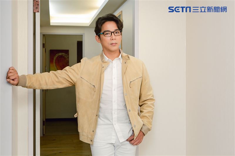 陳子強三立新聞網專訪。（圖／記者楊澍攝影）