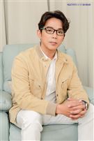 陳子強三立新聞網專訪。（圖／記者楊澍攝影）