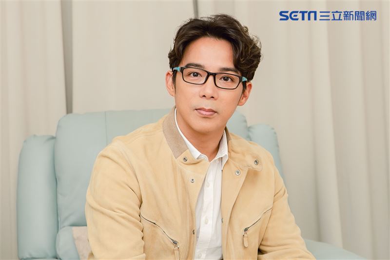 陳子強三立新聞網專訪。（圖／記者楊澍攝影）