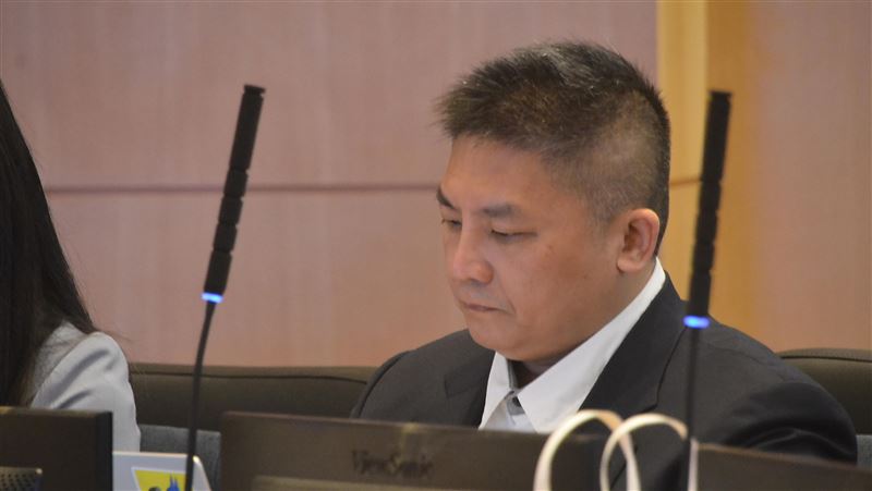 考量和諧！藍召委變更議程改為專案報告