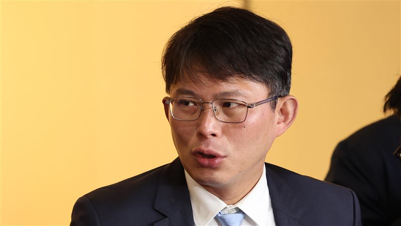 318十周年都在嘲笑黃國昌？學者嘆一事
