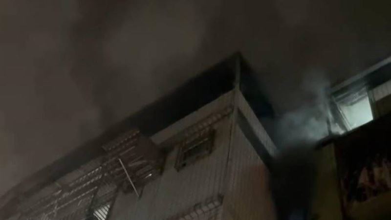 三重老舊公寓清晨竄火！21住戶睡夢中驚醒