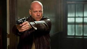 布魯斯威利憑藉《終極警探》系列電影紅遍全球。（圖／終極警探劇照）