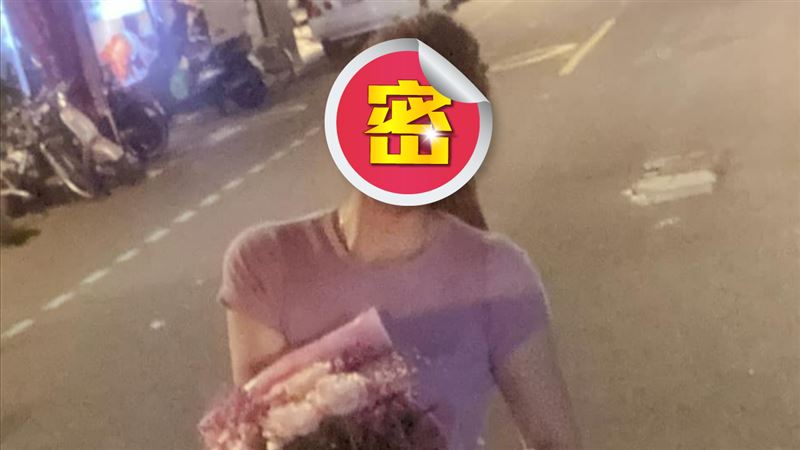 角頭舊愛照曝光　夜市揮刀械鬥全是為了她