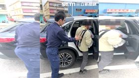 一路尾隨粉紅超跑進香　他偷偷撒鐵釘惡搞(圖/翻攝畫面)