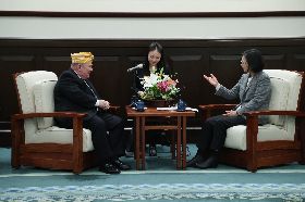 蔡總統接見克拉克  盼共同促進退伍軍