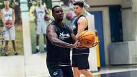 高雄全家海神洋將史考特。（圖／高雄全家海神提供）