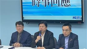 ▲國民黨黨團召開「時事回應」記者會，總召傅崐萁（中）（圖／記者許皓婷攝影）