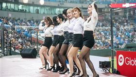 ▲2024年球季，樂天桃猿6月21日舉辦上班族趴。（圖／翻攝自Rakuten Girls臉書）