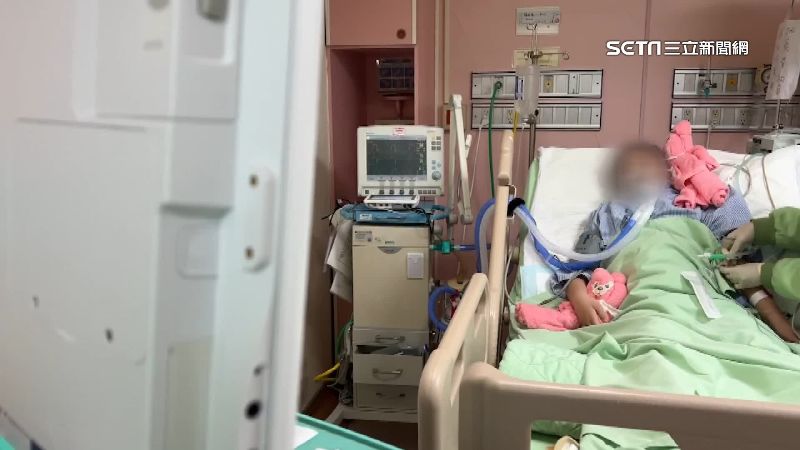 白沙屯媽祖來了！姊姊「隔空參拜」狂眨眼