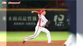 ▲味全龍19歲游擊手劉俊緯。（圖／翻攝自味全龍臉書）