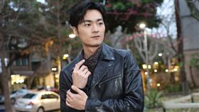  黃禮豐和吳秉宸接受《三立新聞網》專訪。（圖／記者鄭孟晃攝影）