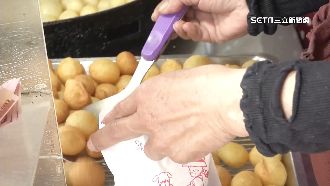 佛心小吃攤！一元地瓜球、三元煎餃不漲價