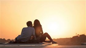 未婚夫提出要讓前任在婚禮上當伴娘，讓原PO無法接受。（示意圖／Unsplash）